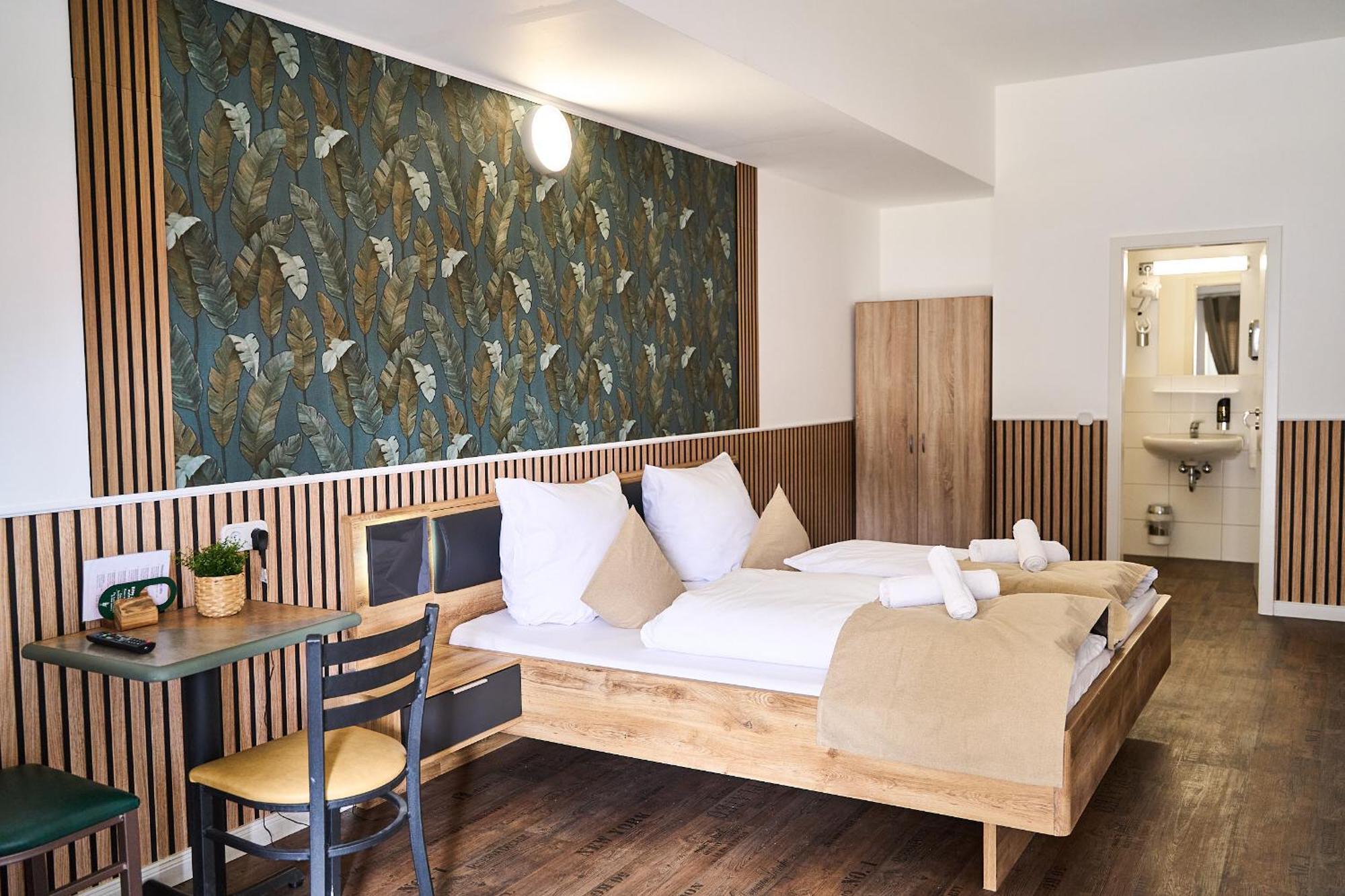 Hotel Maximo Піннеберґ Екстер'єр фото